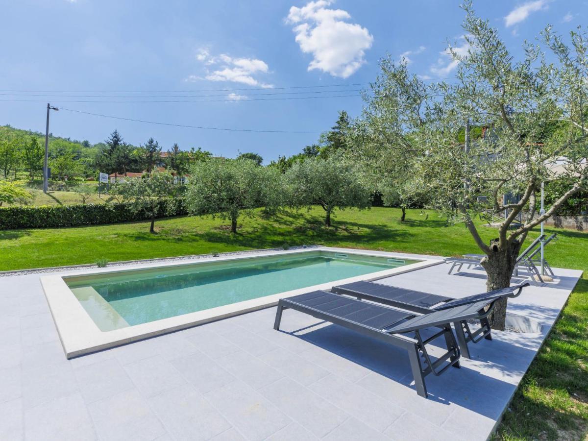 Holiday Home Carlo - Ipc102 By Interhome Pićan Esterno foto