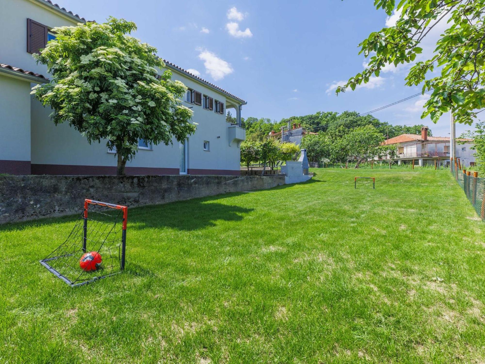 Holiday Home Carlo - Ipc102 By Interhome Pićan Esterno foto