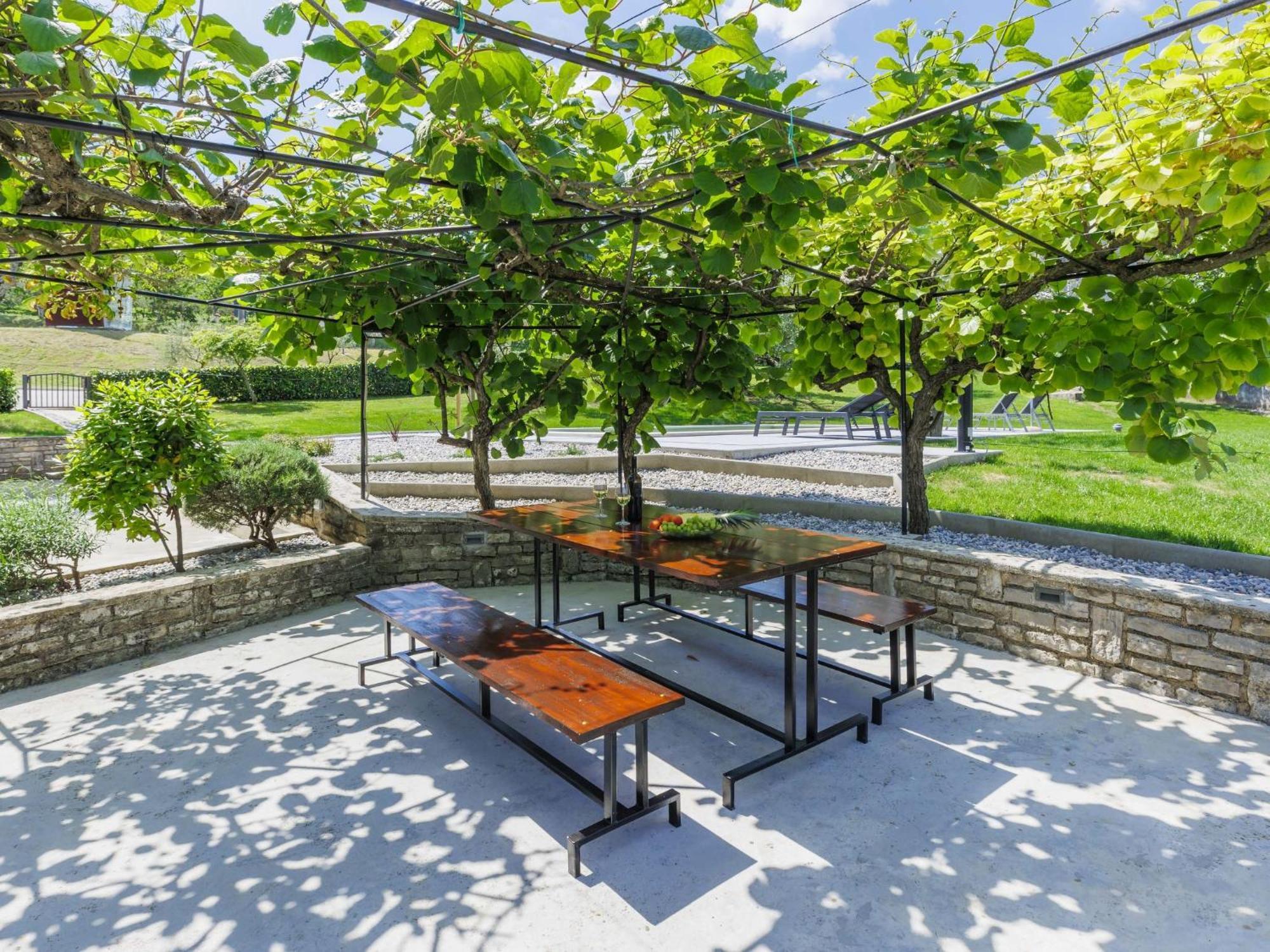 Holiday Home Carlo - Ipc102 By Interhome Pićan Esterno foto